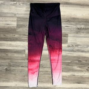 Women's Sol & Mane Yoga Pants Size Medium NWOT